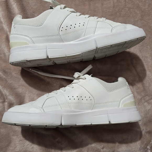 ON Running The Roger Clubhouse Tennis Sneakers White Size 10W - Picture 9 of 10